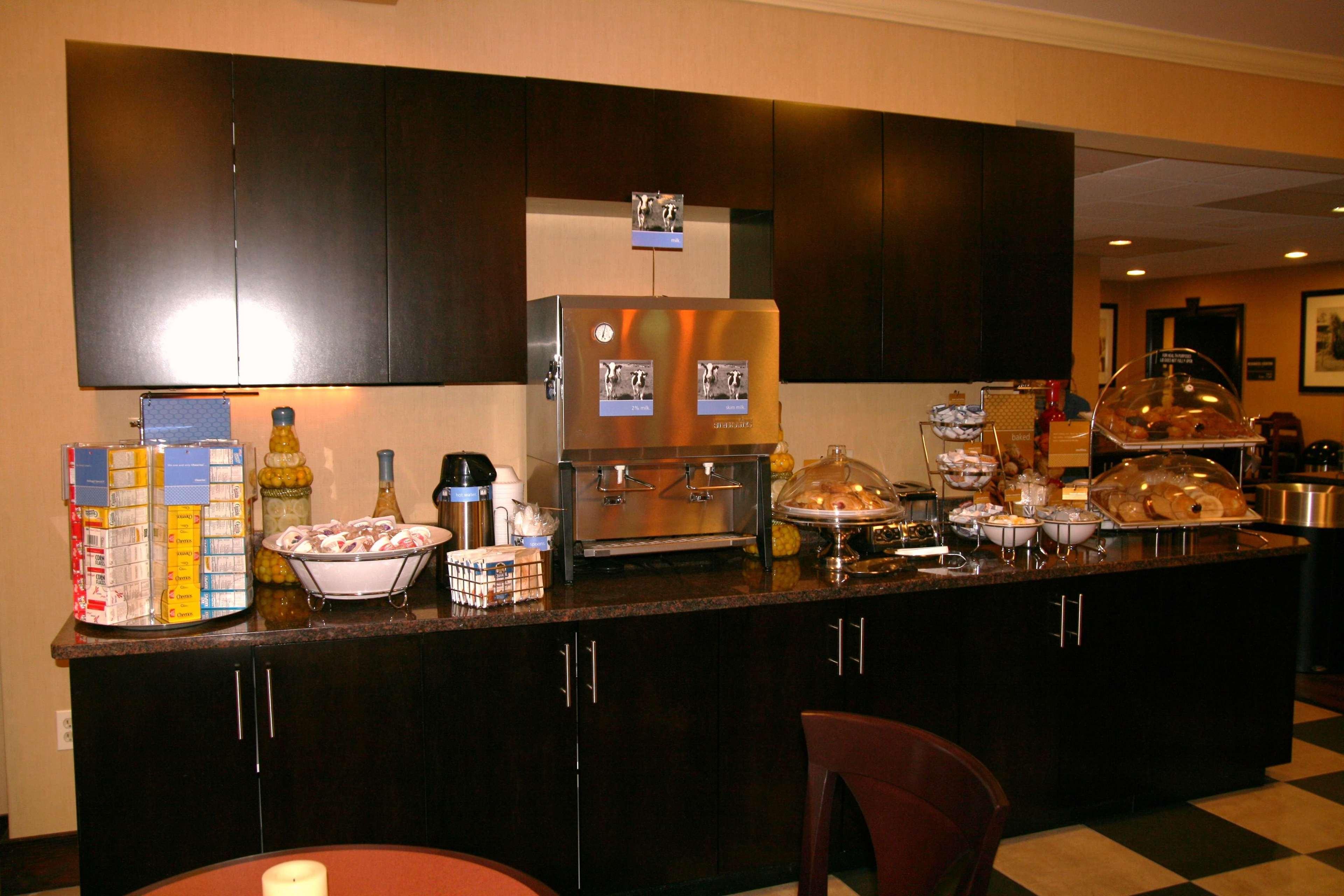 Hampton Inn דלטון מראה חיצוני תמונה